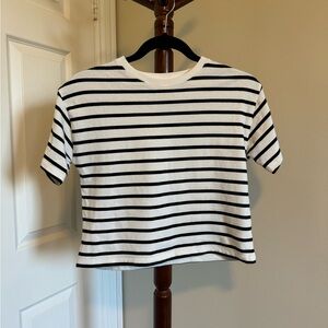 Zara Kids Boxy T-Shirt- Size 9-10 - Black / White Stripe